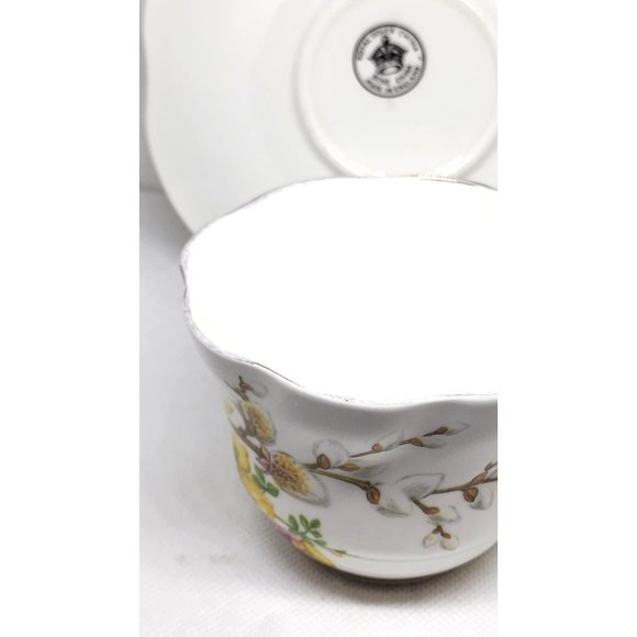 Royal Dover China Teacup & Saucer, Vibrant Floral Design, Gold Trim, Vintage - Picture 14 of 15